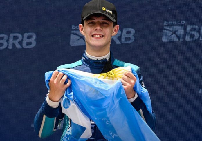 Fue campeón en el exterior y acordó con los mismos representantes que Colapinto: quién es el talento argentino que sorprende