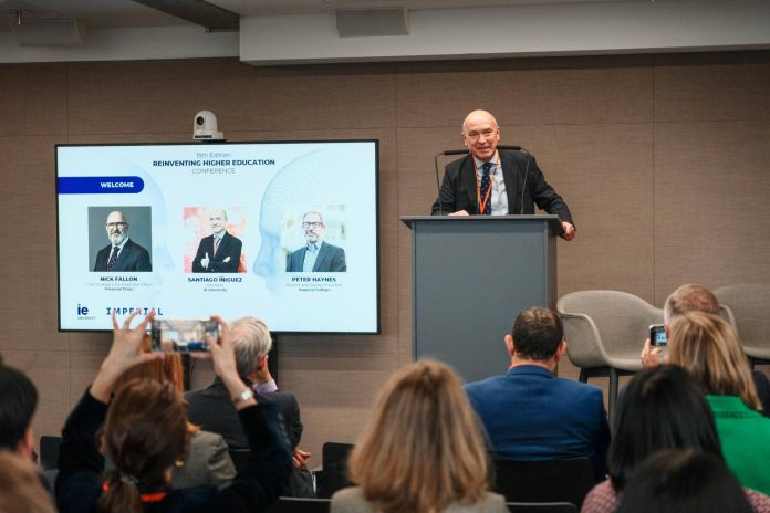 Universidades debatieron el futuro educativo en la era de la inteligencia artificial