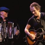 10 canciones de rock donde destaca el acordeón