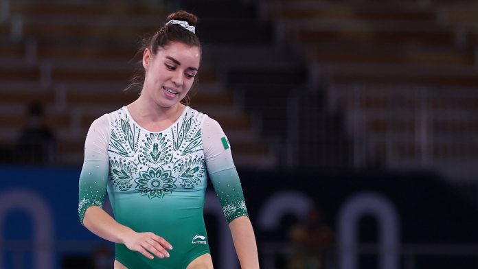 Dafne Navarro obtiene su clasificación a semifinales del mundial de gimnasia de trampolín en Pamplona 2025