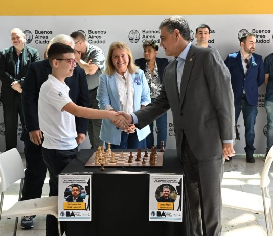 El alumno no superó al maestro: Faustino Oro empató en la jornada inaugural del Campeonato Argentino