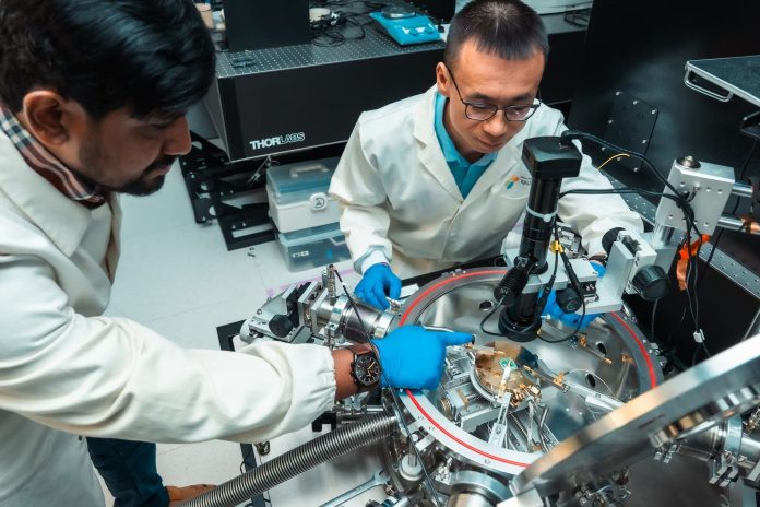 El chip más alto del mundo crece hacia arriba para burlar los límites de la informática: ¿adiós a la ley de Moore?