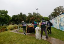 El Gobierno porteño desalojó a mil manteros que se instalaban durante los fines de semana en el Parque Alberdi