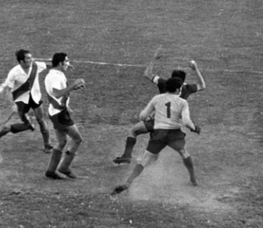 El silbato de la discordia: la mano que Nimo no vio e Independiente campeón pese al árbitro