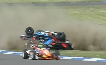 Escalofriante accidente en la Fórmula 3 de Argentina: el coche salió despedido por el aire en la última vuelta y suspendieron la carrera