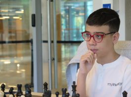 Faustino Oro dio el primer golpe en el Campeonato Argentino de Ajedrez: venció a un gran maestro y es puntero