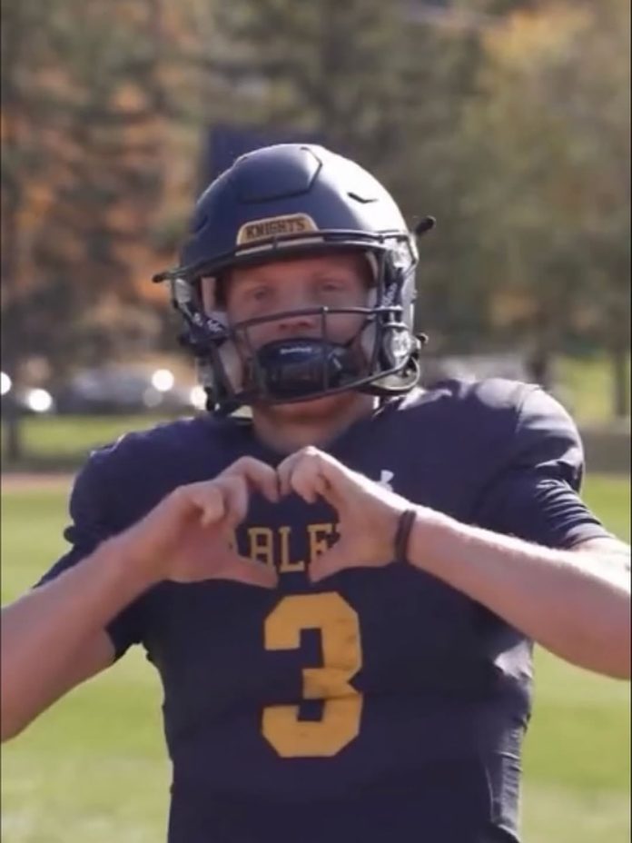 Fue diagnosticado con cáncer y recibe quimioterapia, pero sigue jugando al fútbol americano: la historia de Jack Curtis