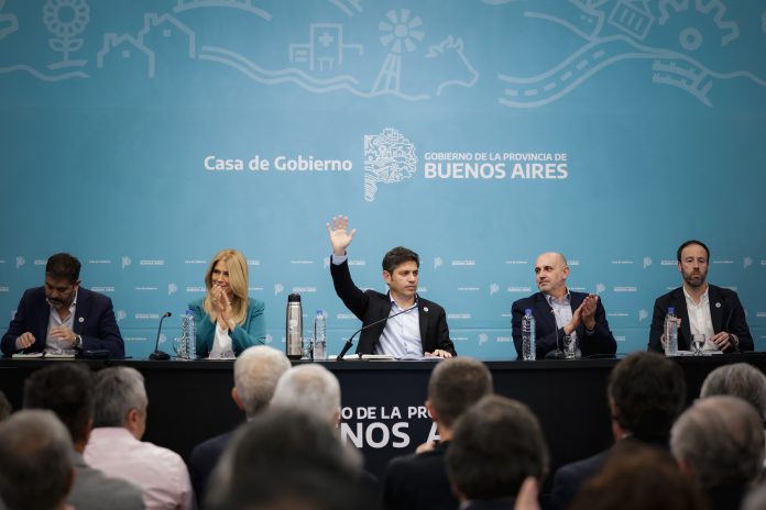 Kicillof obtuvo el respaldo de los gremios para el Presupuesto y advirtió que lo necesita para pagar aguinaldos