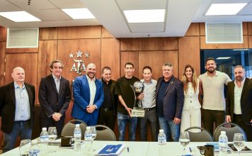 La chicana de Verón antes del choque de Estudiantes con Central Córdoba: “¿Quién está en el VAR? Te bajan la mística en dos minutos”