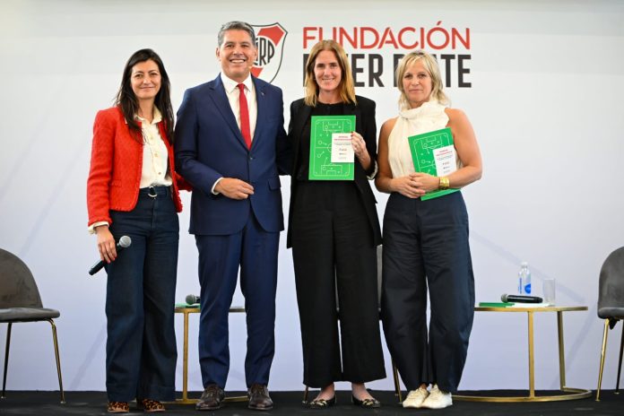 La Fundación River presentó el Manual Metodológico de Escuelas Sociodeportivas “Valores a la Cancha”