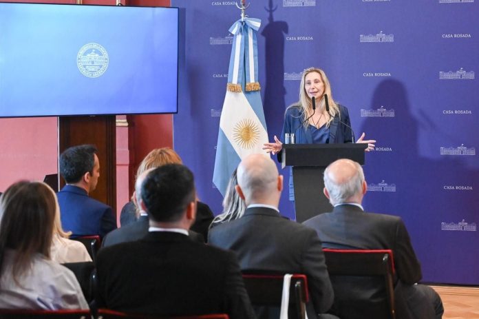 La Libertad Avanza diseña su plan para desembarcar con más poder en el Congreso Nacional y las Legislaturas de PBA y CABA