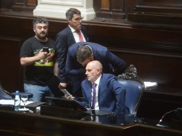 La tregua en el peronismo allanó la aprobación del Presupuesto de Kicillof, pero no alcanza para el endeudamiento