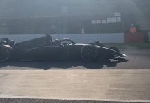 Por qué Checo Pérez realizó un test con una “Ferrari negra” antes del estreno de Cadillac en la Fórmula 1