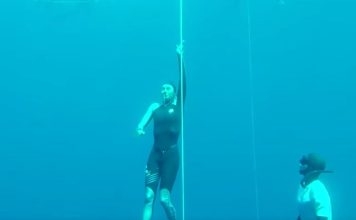 Una ucraniana rompió el récord mundial de apnea sin aletas: así fue su impresionante inmersión en un paraíso caribeño