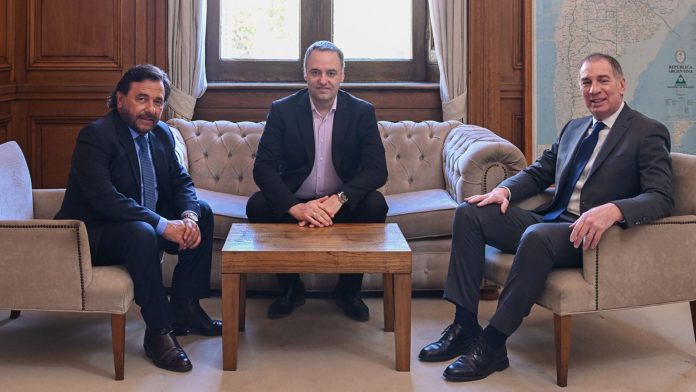 Círculo rojo: gobernadores activos, aliados no tan aliados y vencedores vencidos