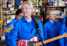 David Byrne estrena concierto para Tiny Desk con más de una docena de músicos y una paleta sonora única