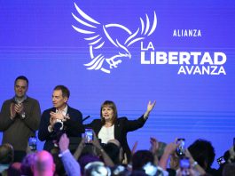 El Gobierno terminó de redactar la reforma laboral y se prepara para intensificar la búsqueda de apoyos