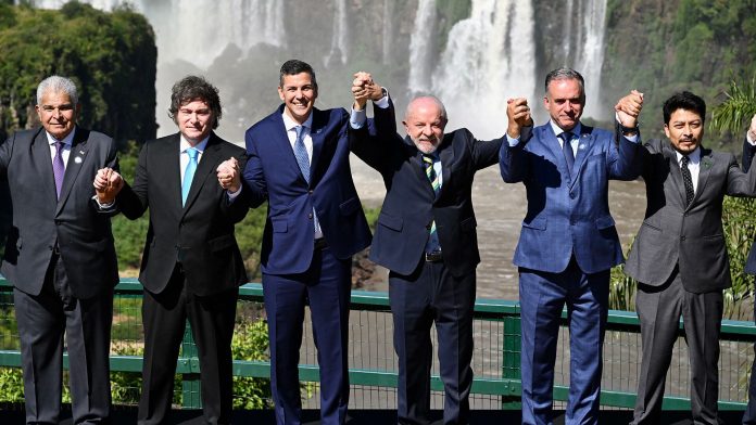 Fuerte discurso de Milei en la cumbre del Mercosur: pidió flexibilización comercial y reclamó una condena al régimen Maduro