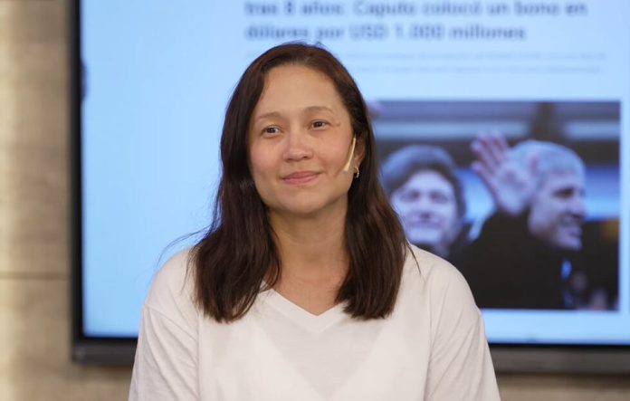 La esposa del gendarme argentino secuestrado por la dictadura de Maduro contó cómo se comunica con Venezuela