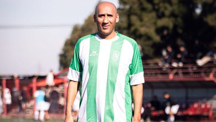 La lección de vida de “Vitamina” Silva, el uruguayo que sigue jugando a los 54 años: “El fútbol no dura para siempre”