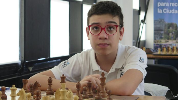 La soberbia actuación con la que Faustino Oro cerró su participación en el Mundial de Ajedrez Blitz en Qatar