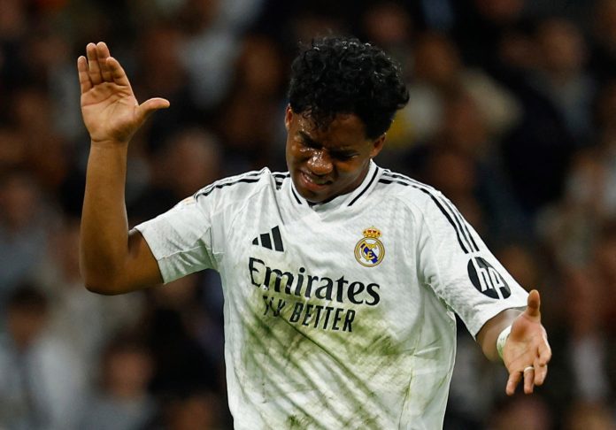 Llegó como la nueva estrella del fútbol, jugó apenas 22 minutos en la temporada con Real Madrid y ahora se irá a Francia