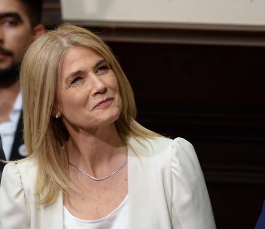 Magario no asumirá su banca como diputada provincial y seguirá como vicegobernadora