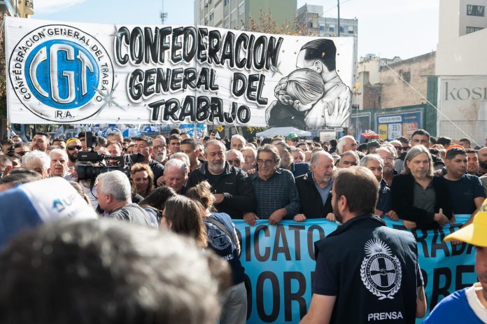 Marcha de la CGT, en vivo: las últimas noticias de la movilización contra la reforma laboral de Milei