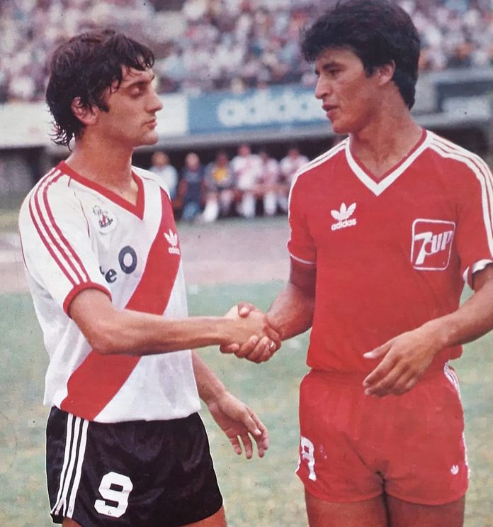 A 40 años de uno de los mejores partidos del fútbol argentino: nueve goles y la insólita calificación a Francescoli