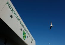 Conmoción en Inglaterra por la muerte de un hincha tras un partido de la FA Cup: “Absolutamente devastados”