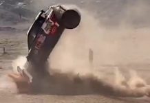 Escalofriante accidente en el Dakar: dio varias vueltas, el vehículo quedó destrozado y abandonó la competencia