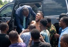 Impacto en la causa por el trágico accidente que involucró a Anthony Joshua: detuvieron al conductor del vehículo