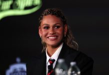 La hija de una leyenda de la NBA se convirtió en la futbolista mejor pagada del mundo: el millonario salario que recibirá