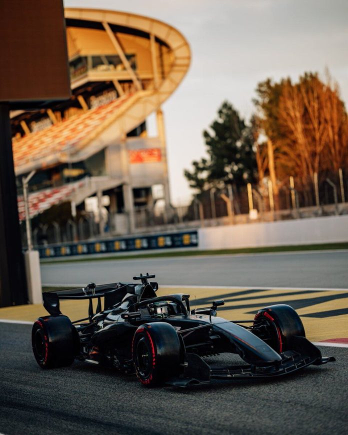 La revolución que generó en la F1 la primera aparición del Aston Martin, la creación “extrema” de Adrian Newey