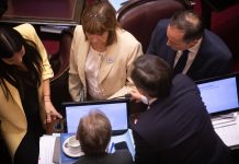 Bullrich se reunirá hoy con los dialoguistas en el Senado para definir el articulado final de la reforma laboral