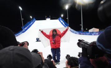El espectacular salto que realizó una snowboarder japonesa para lograr el oro en los Juegos Olímpicos de invierno: “Seguiré superándome”