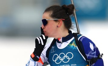 Fue condenada por robar tarjetas de crédito y ganó la medalla de oro en los Juegos Olímpicos de Invierno: su provocador festejo