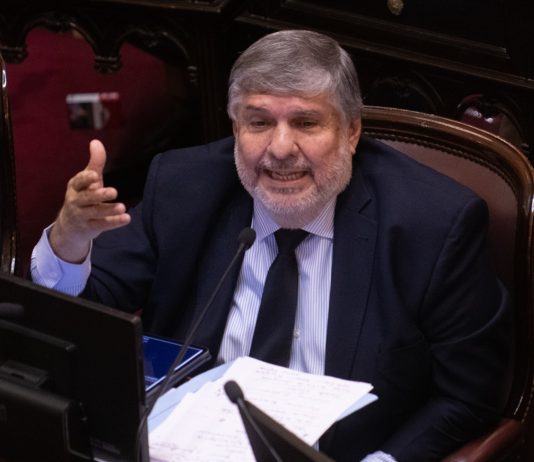 Mayans apuntó contra la CGT tras la media sanción de la reforma laboral: “No estuvieron a la altura de las circunstancias”